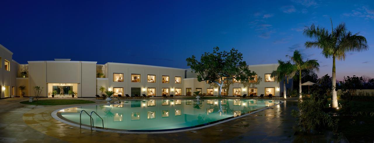 Hotel The Lalit Temple View Khajurāho Einrichtungen foto